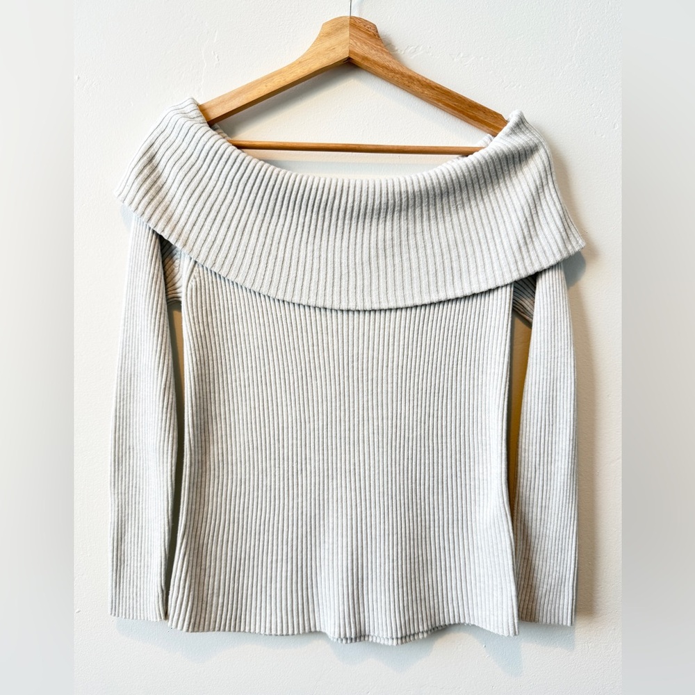 Womens Banana Republic Off-Shoulder Ribbed Ecru Sweater | Minimalist Chic Sz. S - Picture 2 of 8